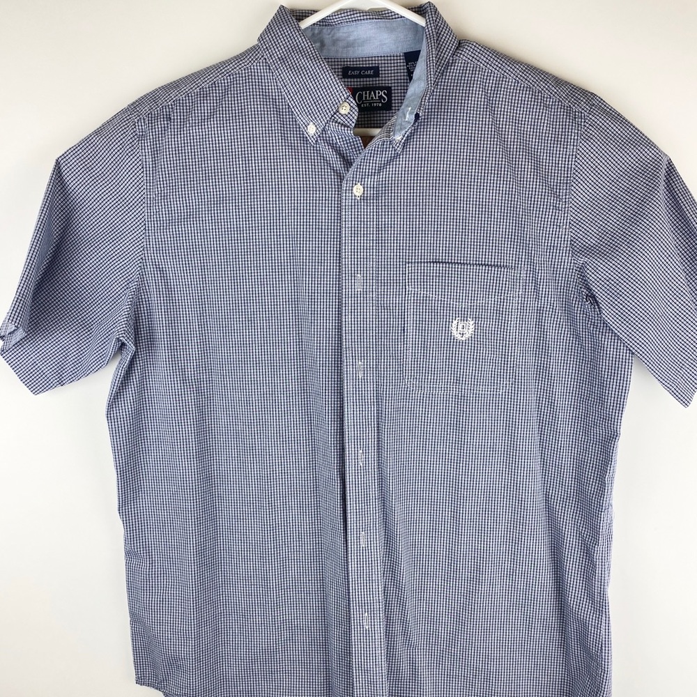 Chaps Easy Care Button down Size Large